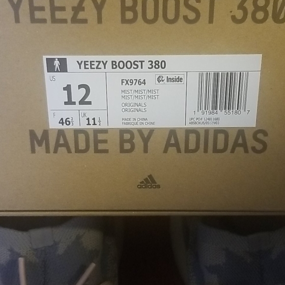 ๐๏ธ Yeezy Boost 380 - Picture 6 of 8